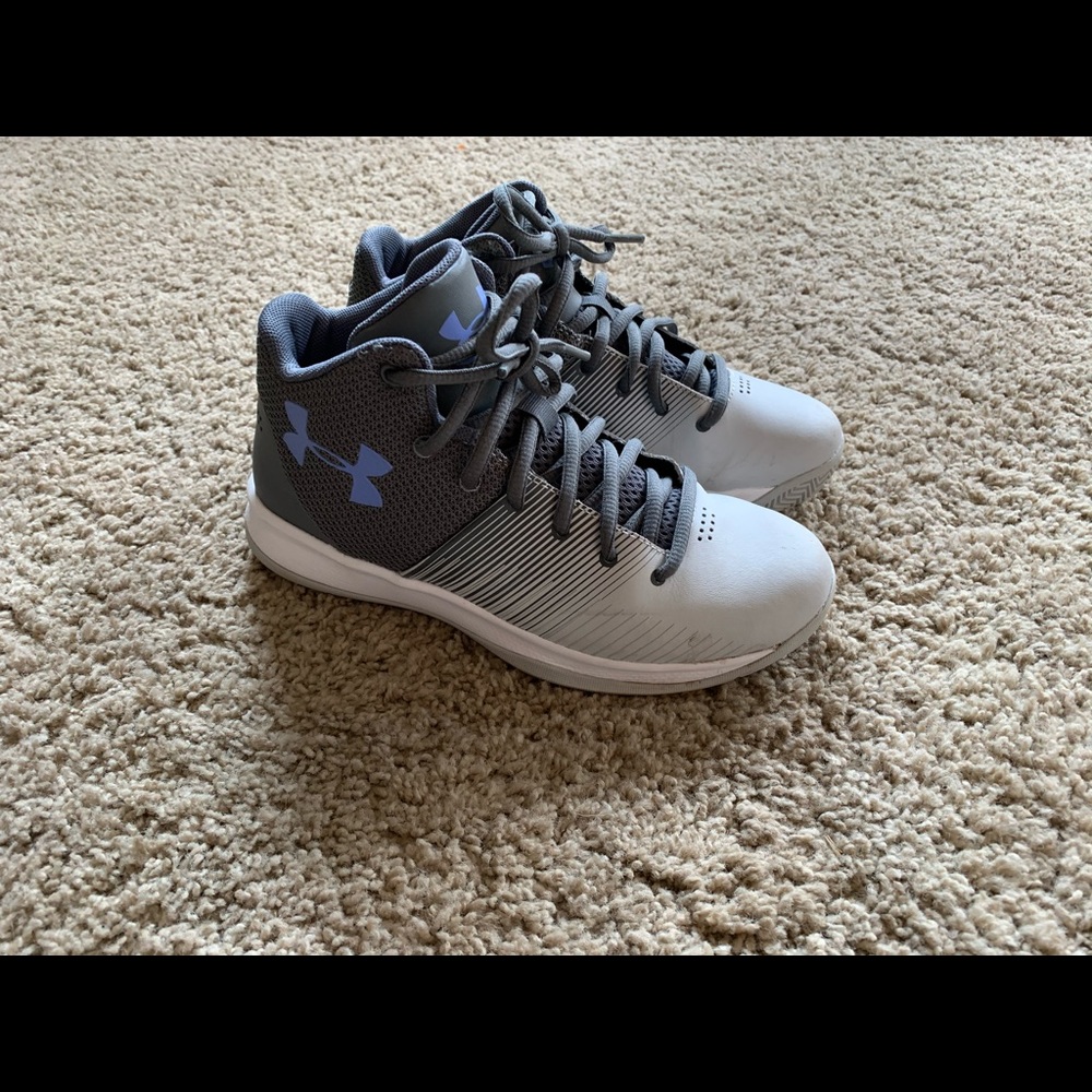 Girls Under Armour basketball shoes